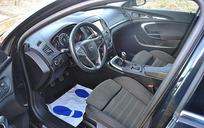 Opel Insignia cena 37700 przebieg: 215000, rok produkcji 2016 z Orneta małe 631